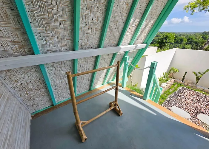 Secret Triangle Hotel Toyapakeh