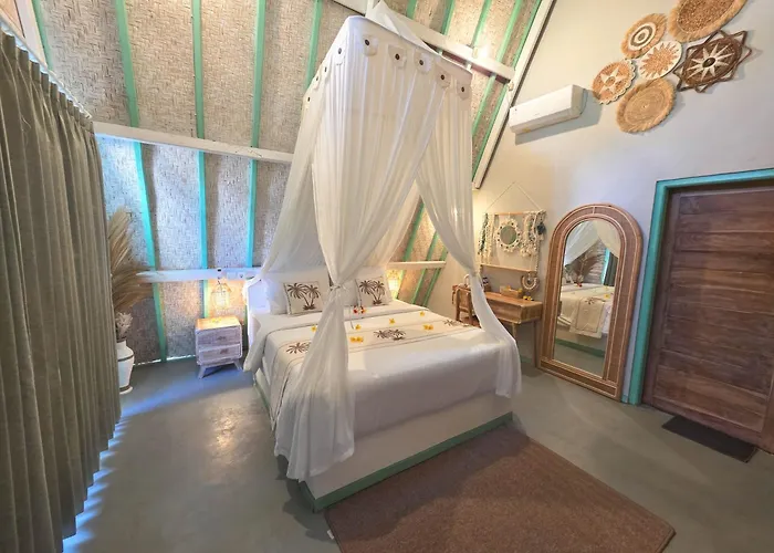 Secret Triangle Hotel Toyapakeh