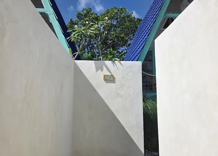 Secret Triangle Hotel